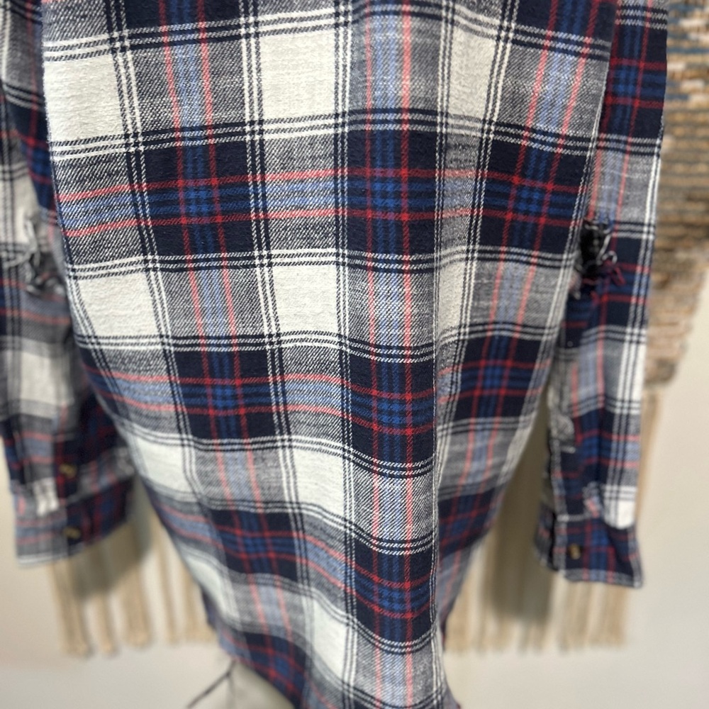 American Eagle Oversized Fit Distressed Button Down Flannel - Picture 10 of 11